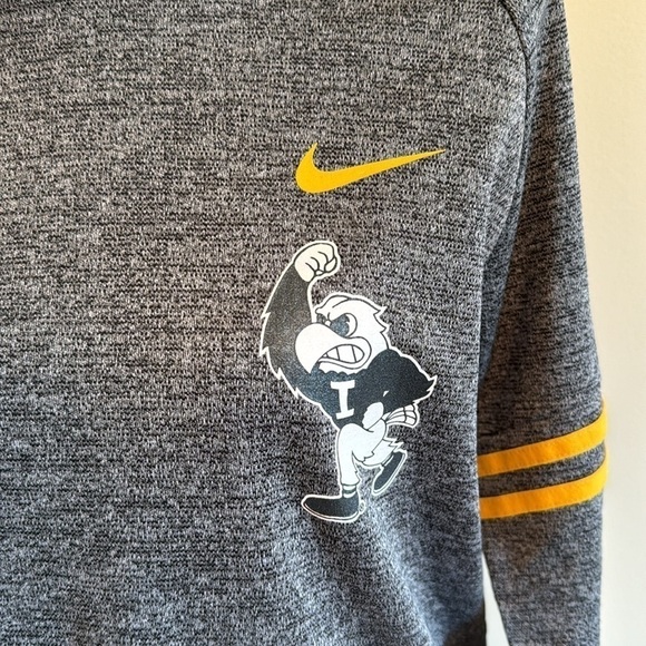 Nike Iowa Hawkeyes Women's Gray Cowl Neck Pullover Size Small - Picture 3 of 12